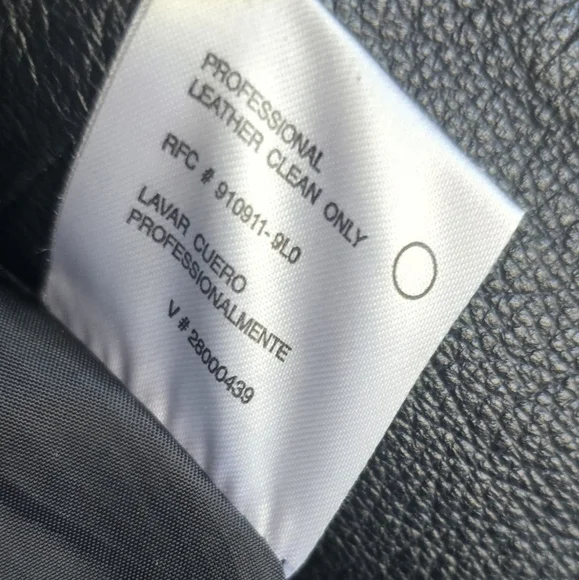 Ladies Leather Blazer - Picture 3 of 6